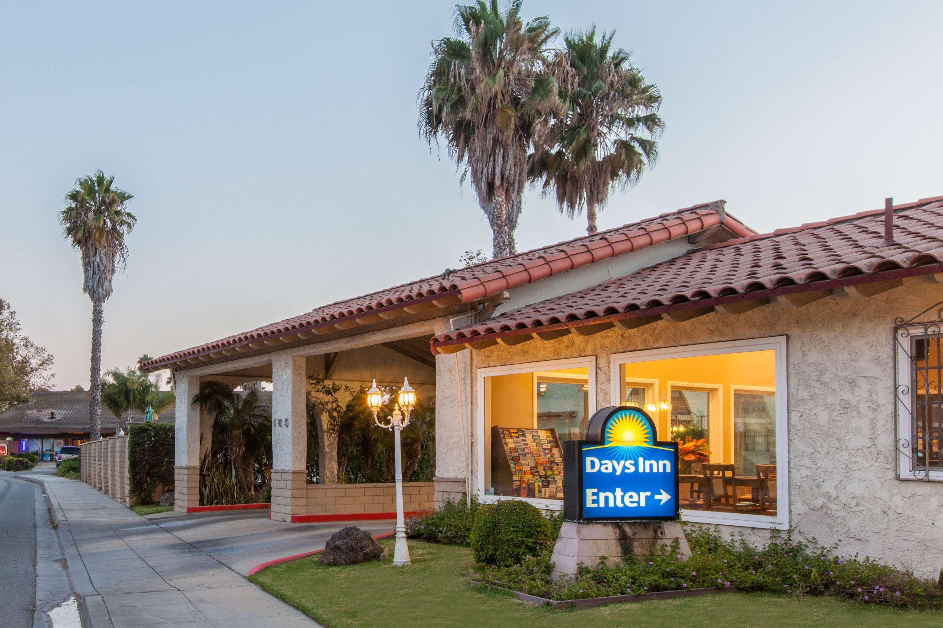 Days Inn By Wyndham Camarillo - Ventura מראה חיצוני תמונה